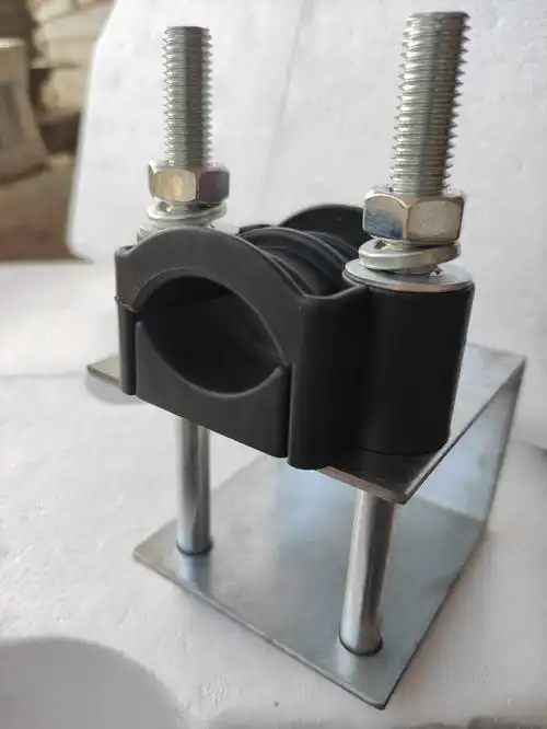 塔吊电缆线固定卡夹子防风盗绝缘夹子中联重科塔机标准节卸荷卡扣 平