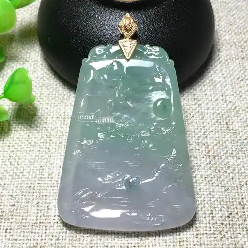 镶18k玫瑰金扣细糯种春带彩山水牌胸坠