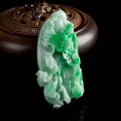 老坑翡翠飘绿百财聚来(白菜)手把件 96.16g