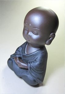 静心禅意打坐小僧紫砂摆件意境境由心造禅房饰品设计配件家居饰