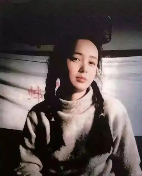 在拍电影处女作《孔雀》的顾长卫却和电影女主角张静初传出了绯闻