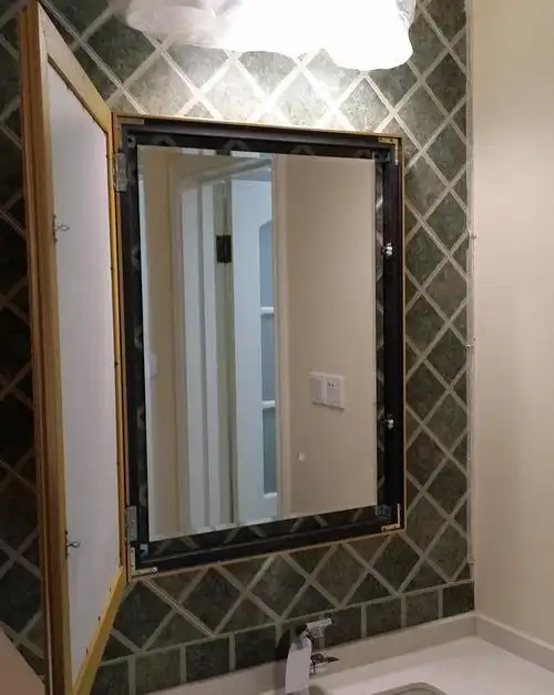 卫生间门对着脸盆镜子是不是不好,应该怎么改变下