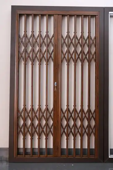 合肥彩铝折叠防盗门