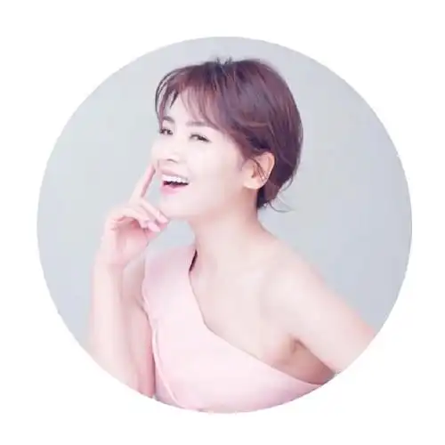 刘涛##419刘涛出道17年#头像是你的美颜的时候,整个微博都加了仙女的