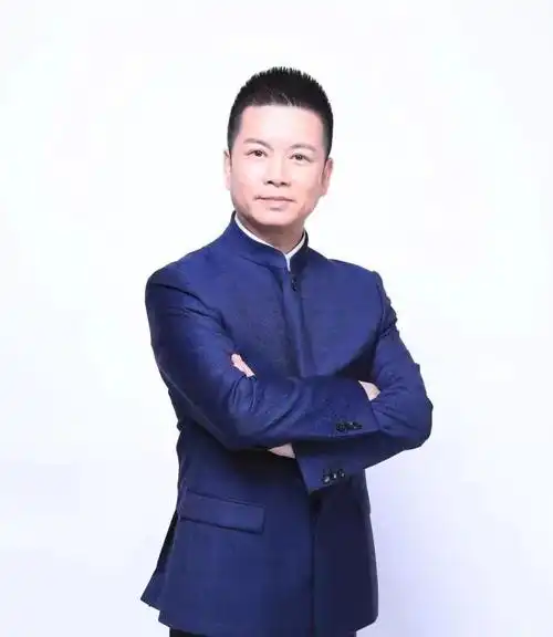 赵志刚最美是那一抹红