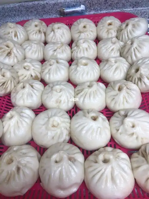 韩国釜山刚出锅的大包子