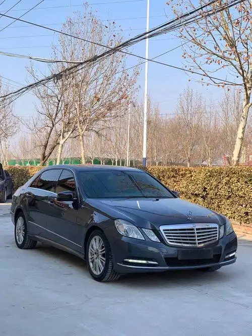 全款6w大12年奔驰e260包提档过户05无事故