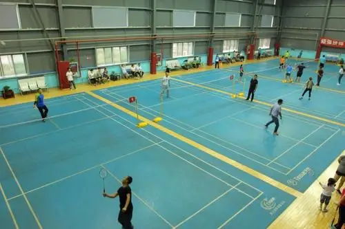 观羽球凌空承上起下 迎双节赛场争金夺银