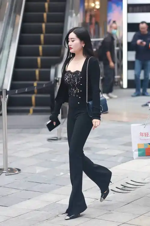 重庆街拍:北城天街20221217-01