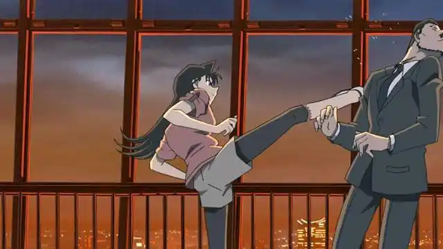 柯南小兰出手不下50次一脚踢断匕首成为成名战