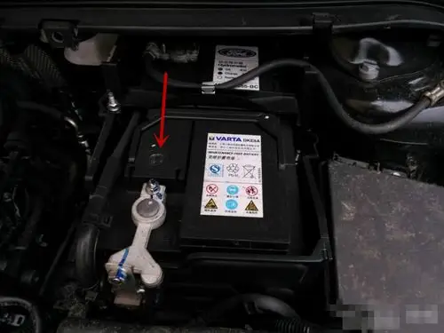 经典福克斯电瓶有观察眼吗