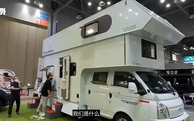 升顶双层微卡房车