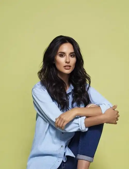 名人坊丨英国女明星露西沃森不仅才华横溢还喜欢素食