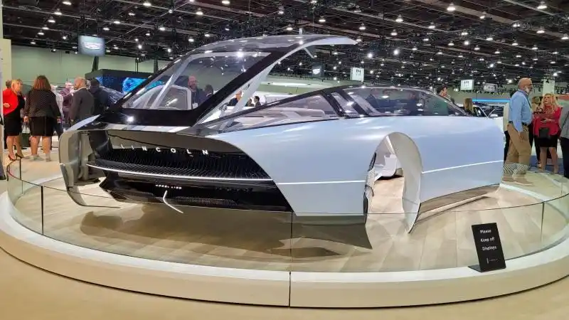 展现未来设计理念 林肯l100概念车亮相北美车展|林肯-网通社汽车