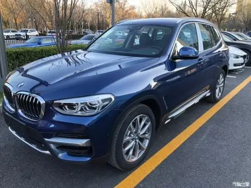喜欢蓝色的,但是店里没有实车_宝马x3论坛_汽车之家论坛