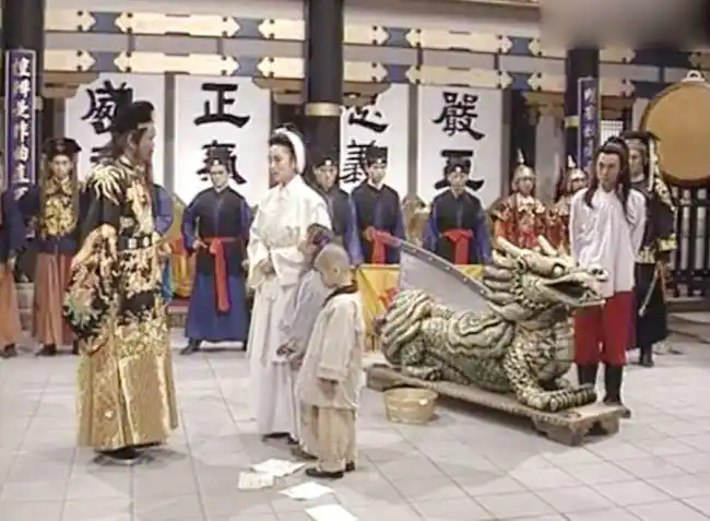 铡美案中陈世美面对铁面无私的包拯为何宁死不认秦香莲