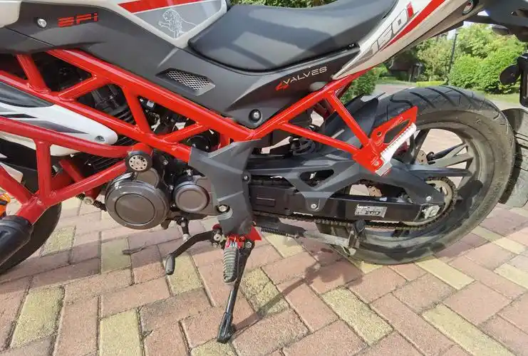 二手摩托车贝纳利 红宝龙 tnt 150i