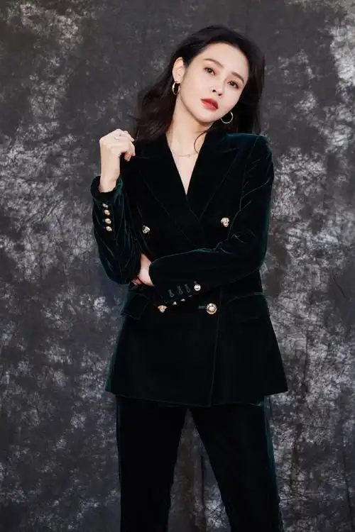 演员于明加气质典雅写真图片,于明加图片-第7图