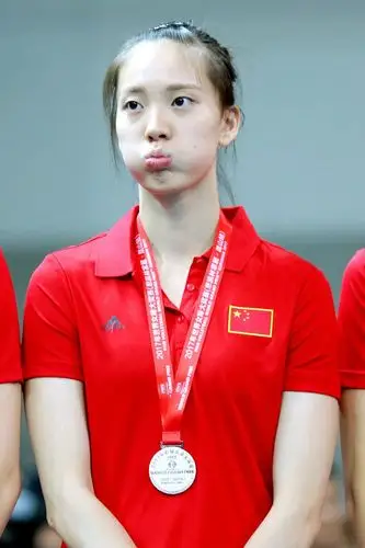 郑益昕确定不去泰国了 留在国内打女排联赛四强战 去哪儿还没定