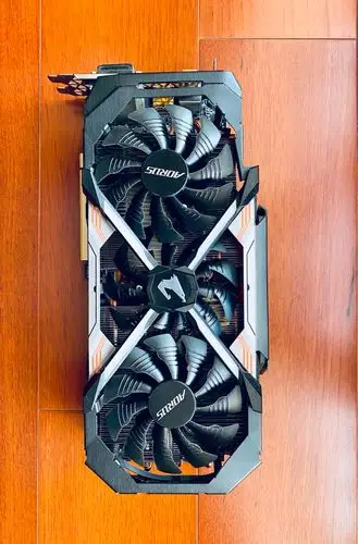 已出17年底技嘉1080ti小雕3200