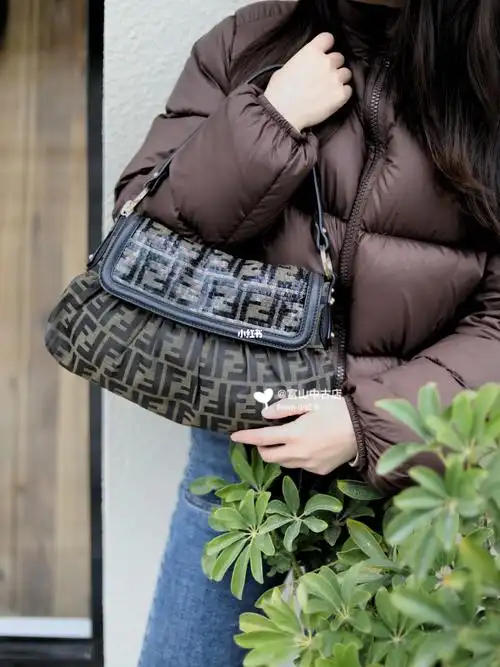 fendi褶皱亮片饺子包 小几k90的快乐