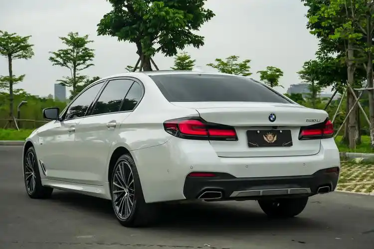 宝马5系530li2021款20t自动汽油领先型m运动套装国Ⅵ
