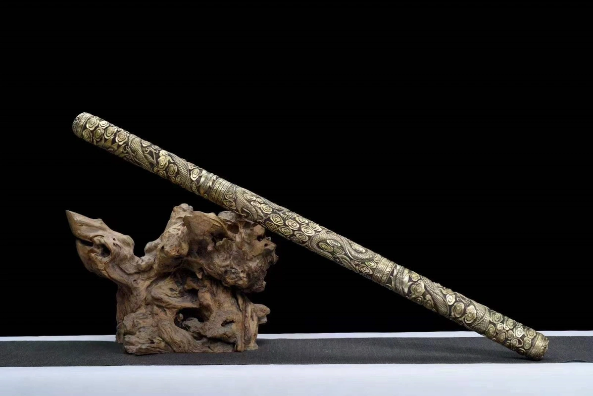 九齿钉耙比金箍棒厉害?金箍棒图片