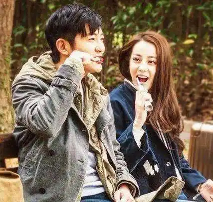 20撞期鹿晗生日变身拜金女与郭京飞上演欢喜恋人_迪丽热巴_电影_克拉