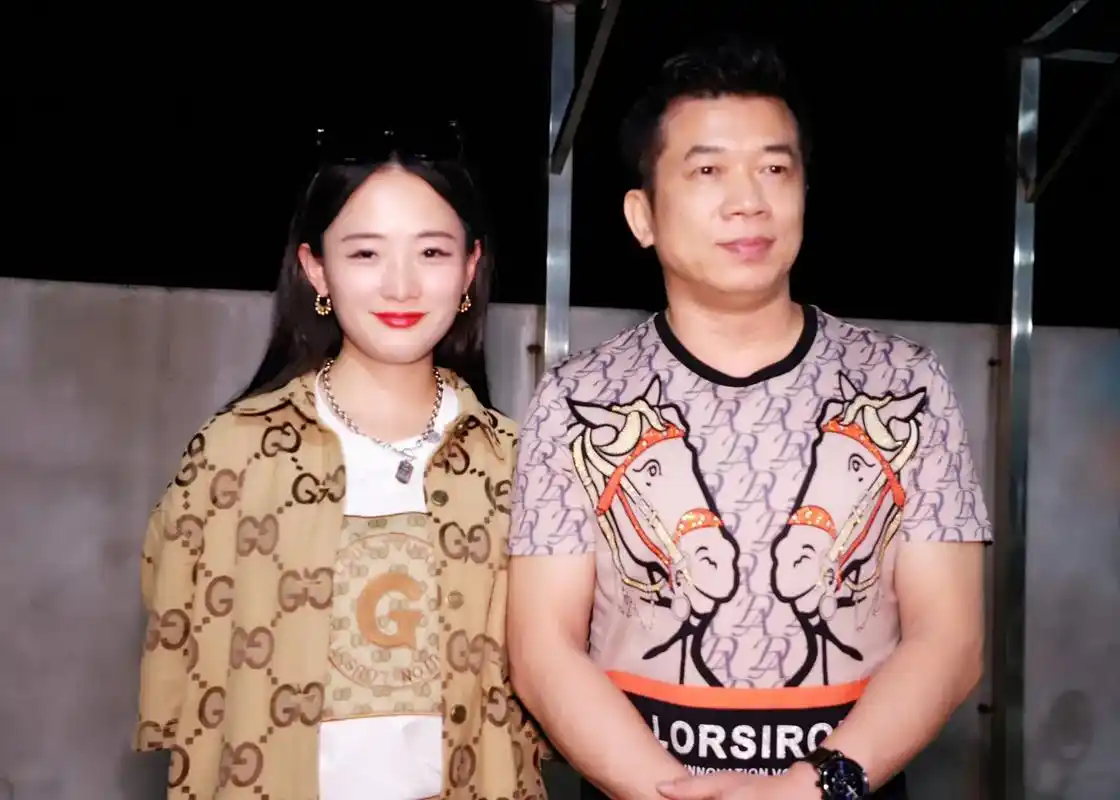 有幸见到儿时的偶像@歌手陈星 ,这首歌曾经火遍大江南北@平安 - 抖音