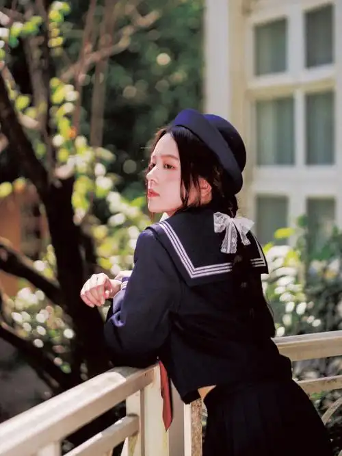 理子复古画册写真