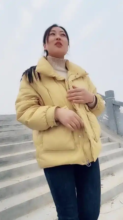 我只想做一个脑瓜简单的笨女人,因为傻女人不累,心眼多了累,不关是