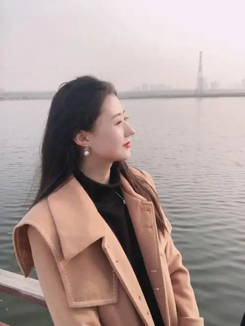 所以我这是鹰钩鼻嘛?