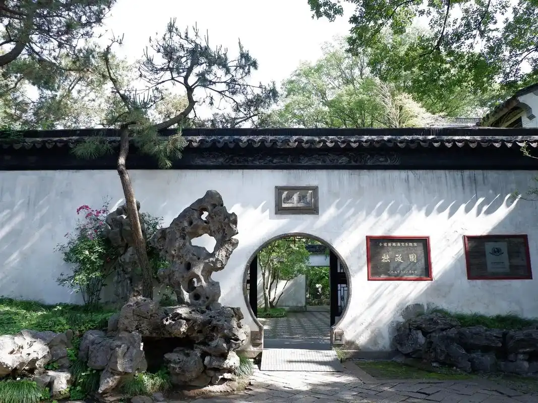 旅游景点 #拙政园 唯见风雅事.一上午拍了240张照片,从 - 抖音