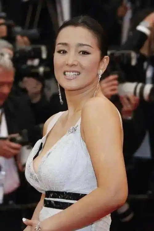 巩俐代言国货,没人比她更有资格,姐就是这么霸气_郎平_演出_品牌