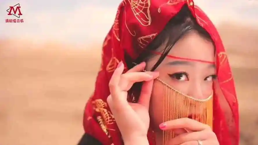 古风敦煌舞蹈遇见《飞天》配上山楂梨歌曲,让我梦回敦煌