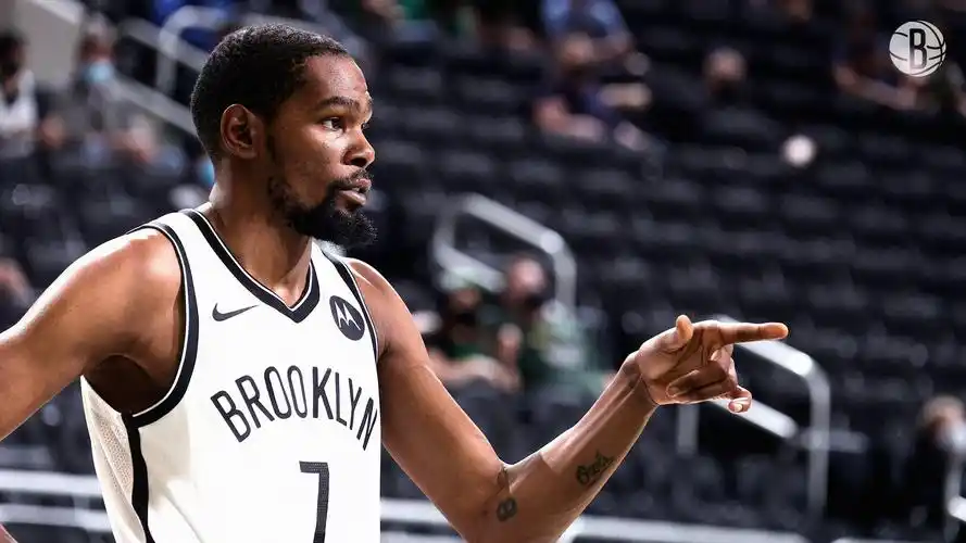 篮网惜败雄鹿杜兰特4210错失绝平三分惨遭字母哥隔扣罕见吃t