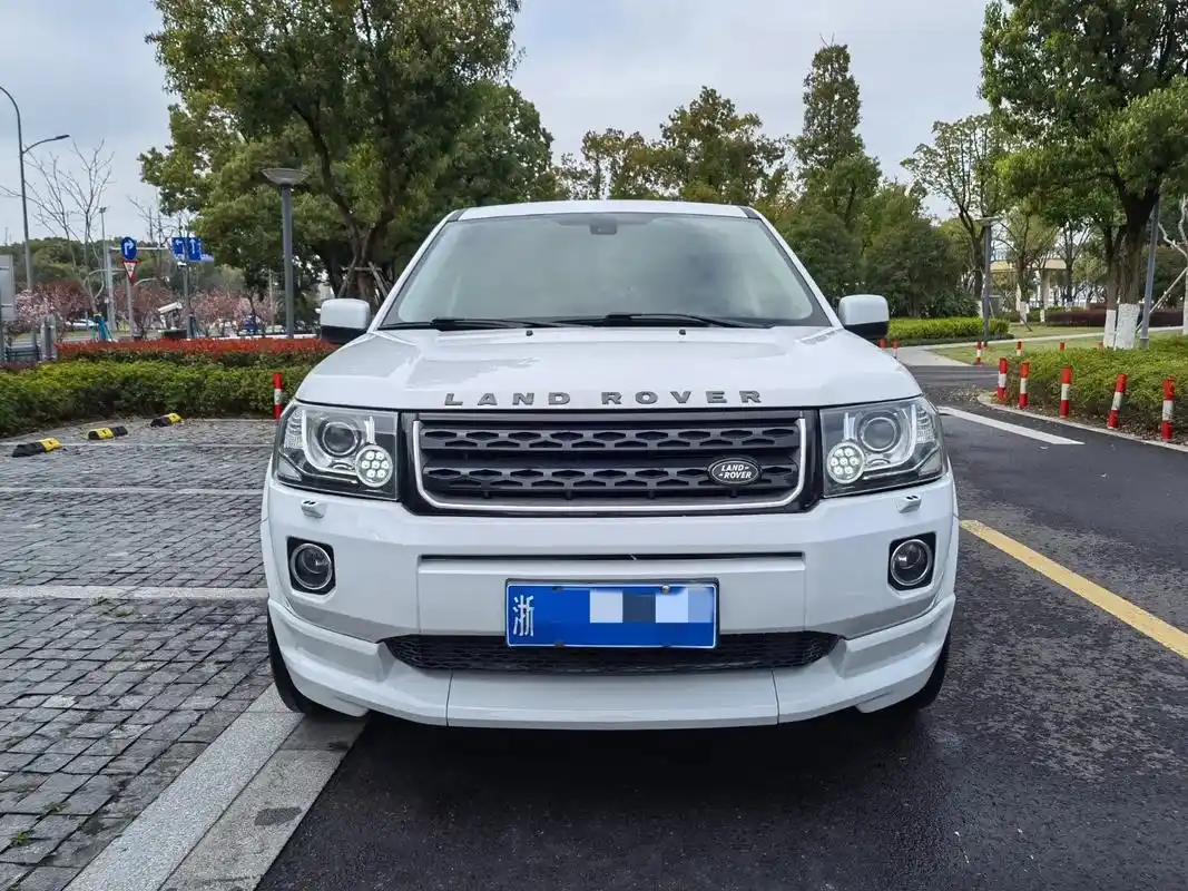 路虎神行者2高配 售价:8.88万元(还价 - 抖音