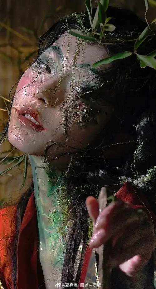 摄影##宝藏摄影博主推荐计划##中式恐怖##怪诞美学