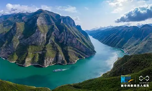 航拍长江三峡:高峡平湖无限春