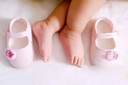 宝宝儿童孩子总是夹腿怎么办?什么是儿童夹腿综合征? - 简书