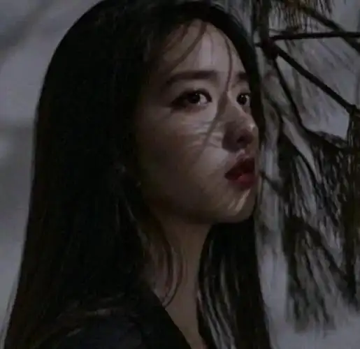 微丧头像:1120抑郁微丧伤心女头