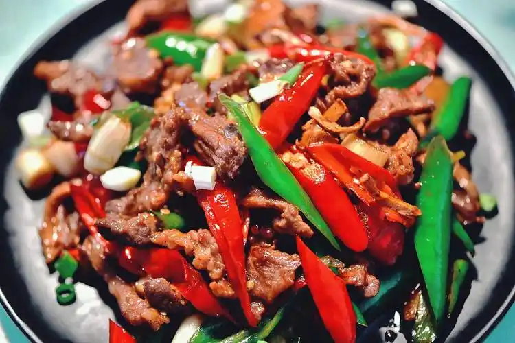 三椒爆炒牛肉丝