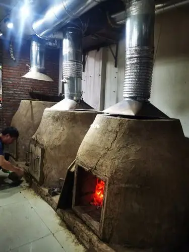 小胡子土窑炕烤