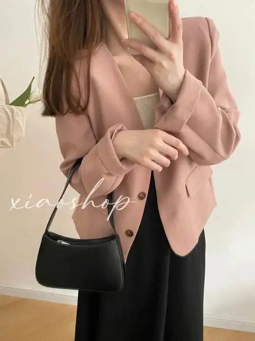 藕粉色西装深得我心