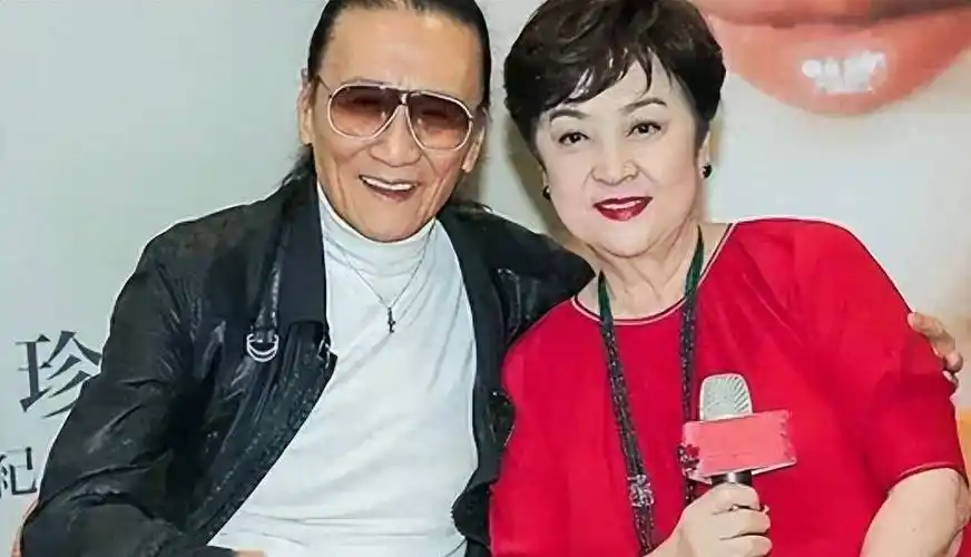 谢贤:李小龙主动让c位,刘德华叫他四哥,成龙称他是传奇_嘉玲_公司