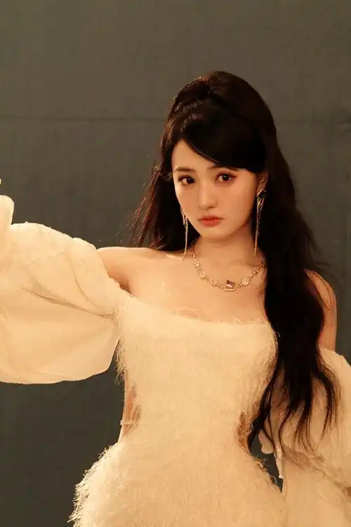 徐璐心灵之旅梦幻大片##徐璐复古名伶发型##徐璐非林phoe创刊封面