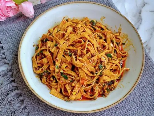 香辣孜然豆皮的做法