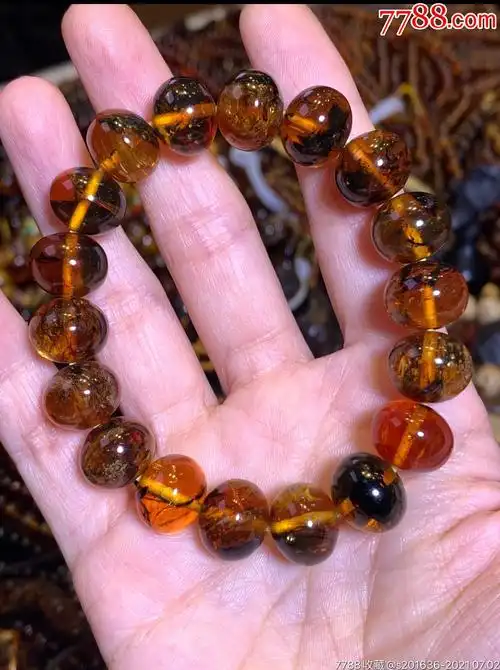 抚顺琥珀金珀13mm手串_价格800元_第1张_7788收藏__收藏热线