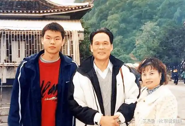 身份不简单, 祖孙两人事迹成佳话|周琦|cba|奥运会|广东男篮_网易订阅