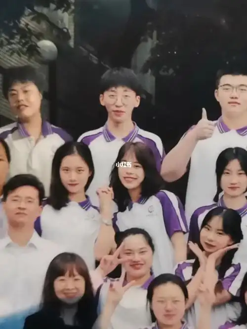 重庆鲁能巴蜀中学爷毕业啦